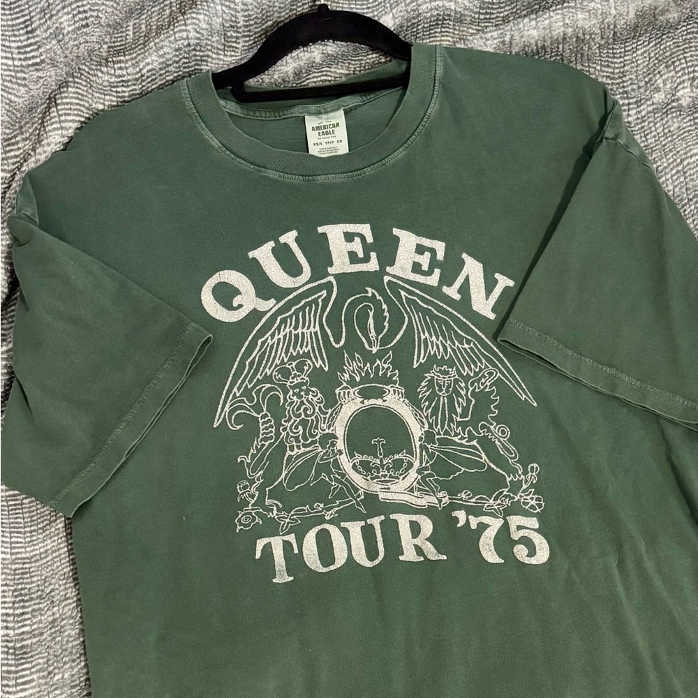 American Eagle Oversized Graphic Tee - Size Small